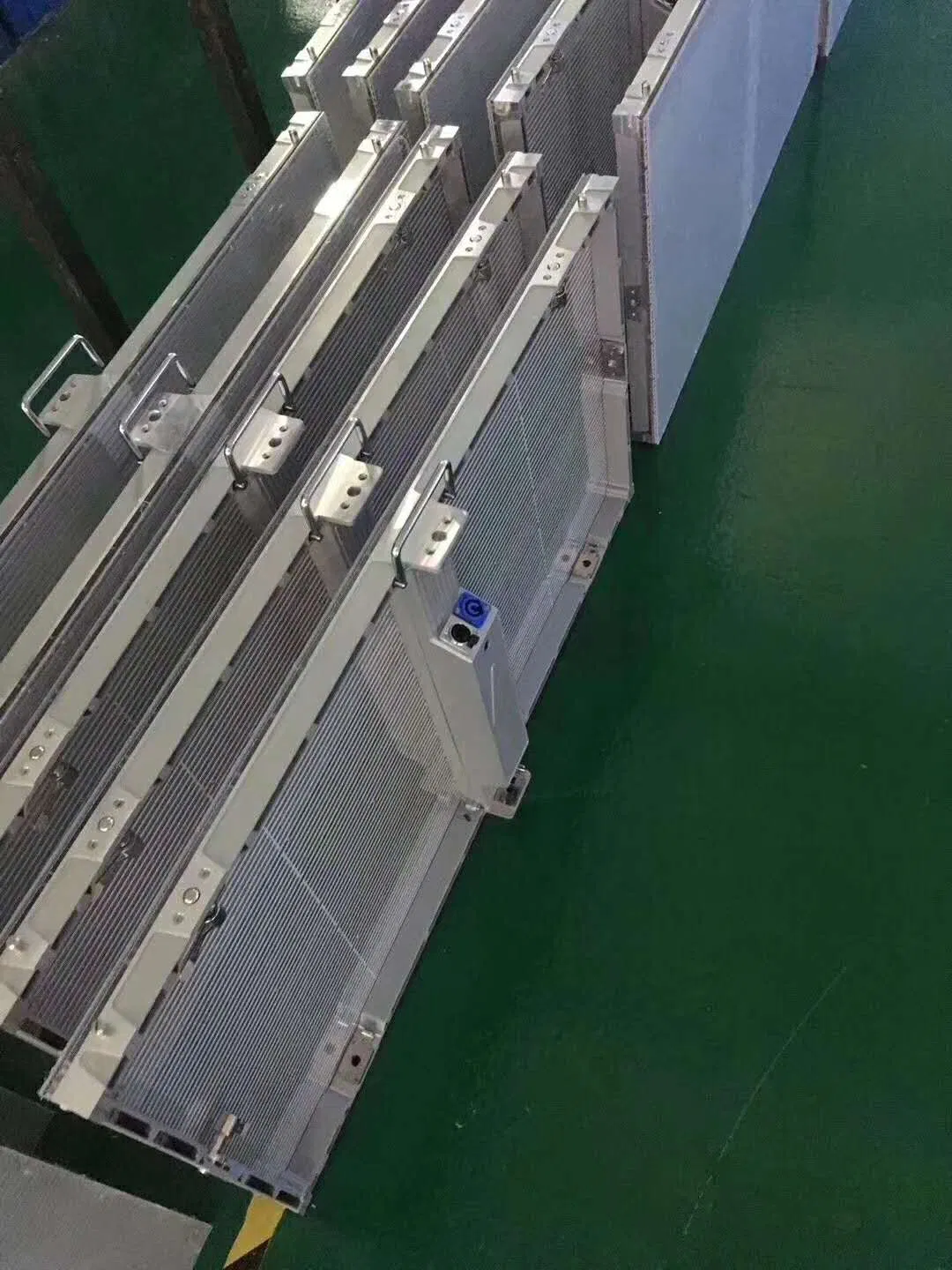 P3.9-7.8 Transparent Curtain LED Display for Outdoor Advertisement