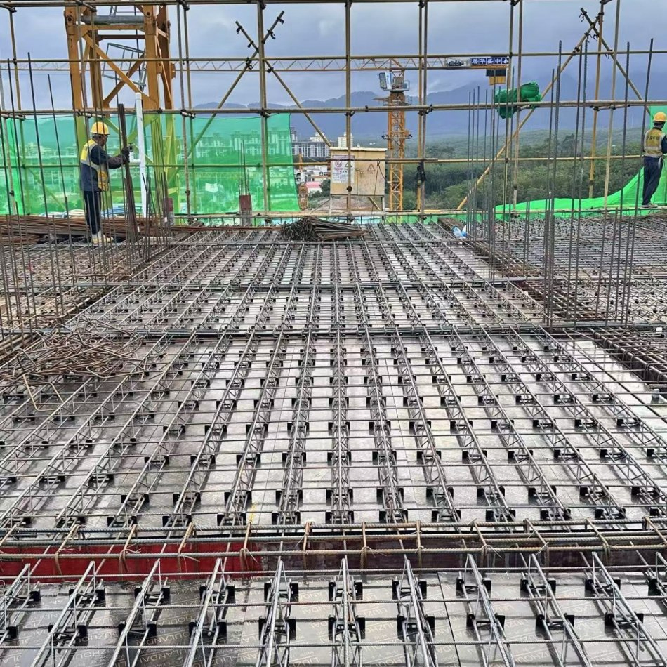 Galvanized Truss-Type Floor Deck with Concrete Topping