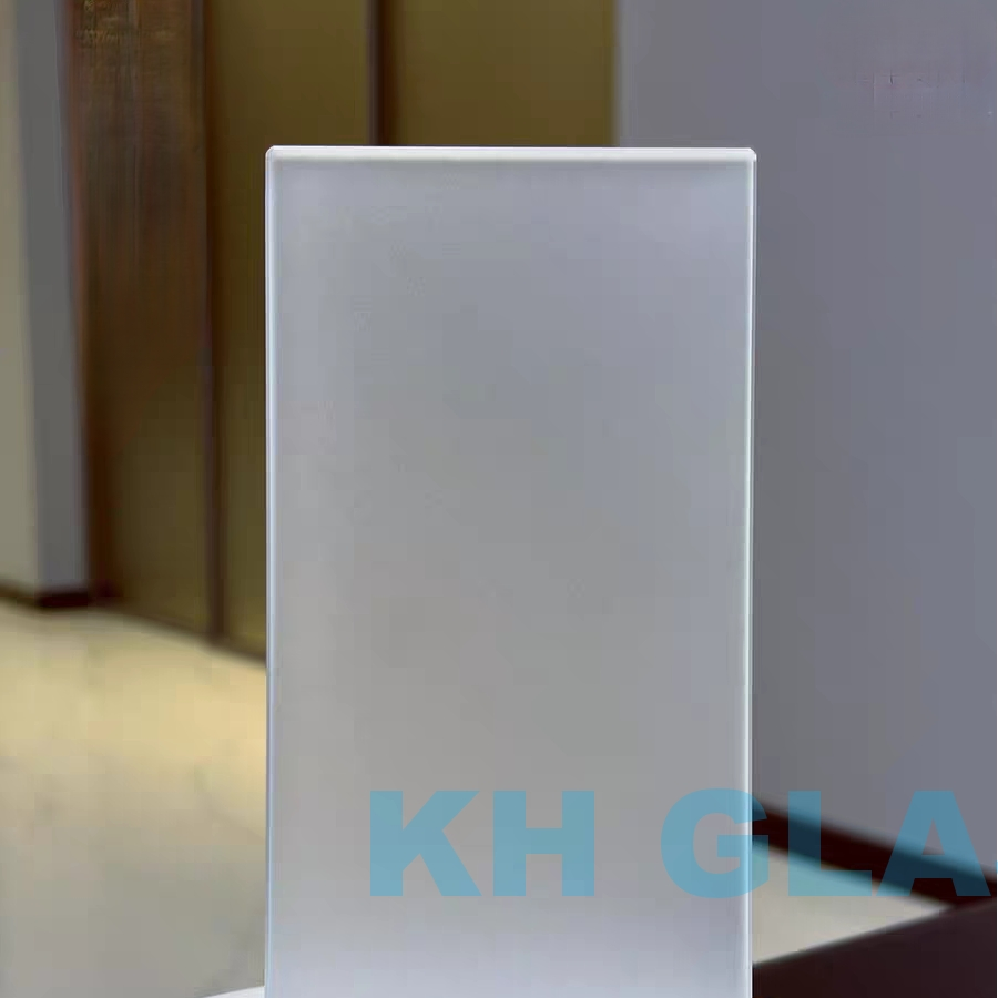 8mm Safety Glass Featuring Unique Graduated Color Acid Etching