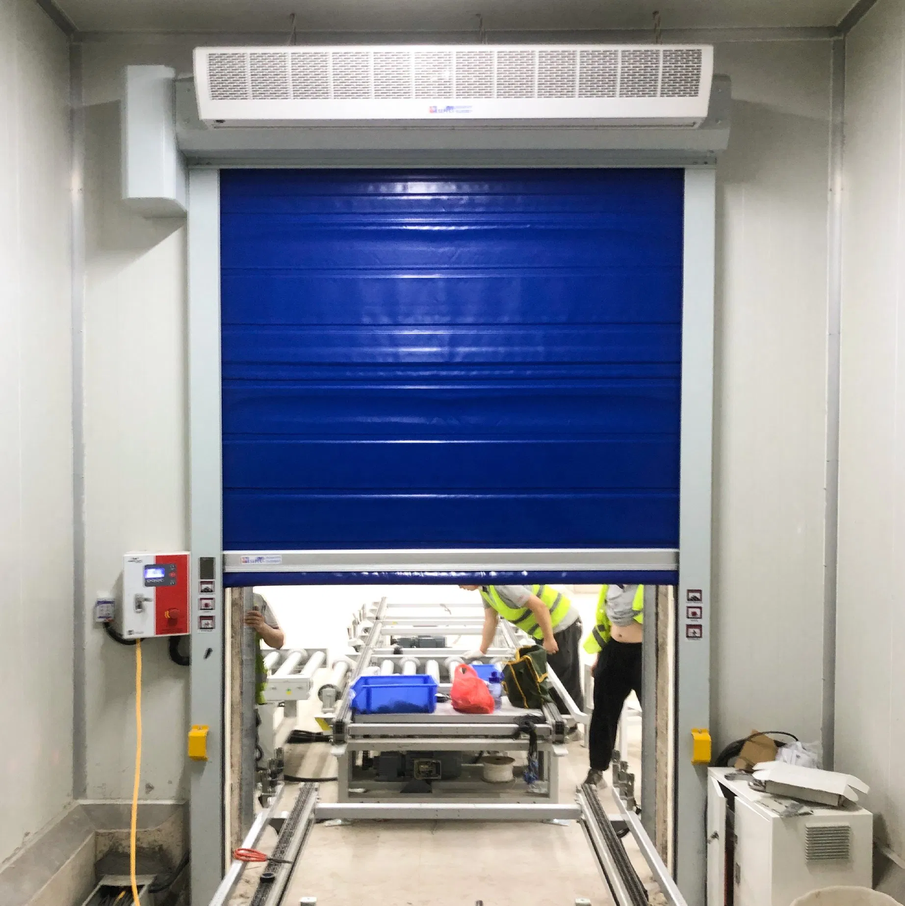 Wind-Resistant Insulated High Speed Industrial Door for Outdoor Loading Docks