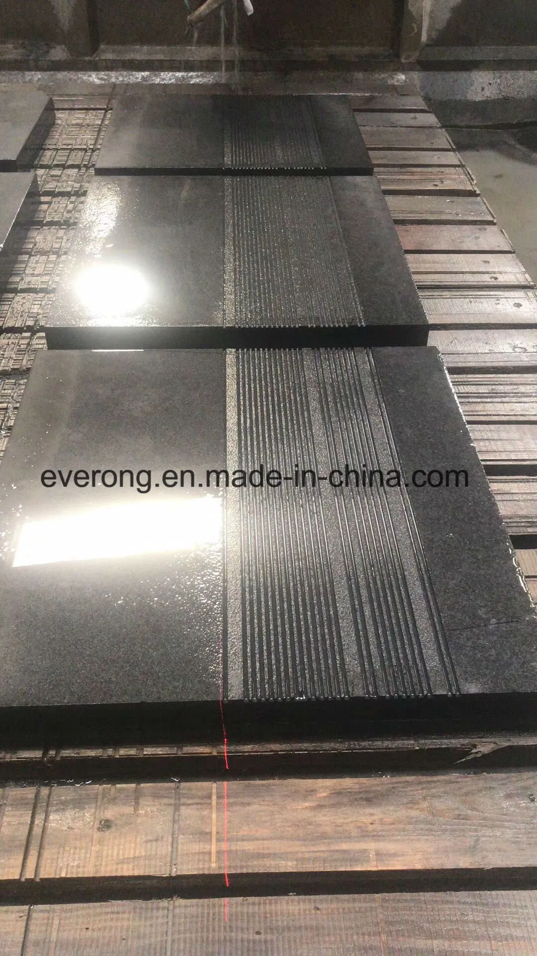 Natural Black Lava Stone Basalt with Flamed/Polished/Honed/Bushhammered Surface for Projects