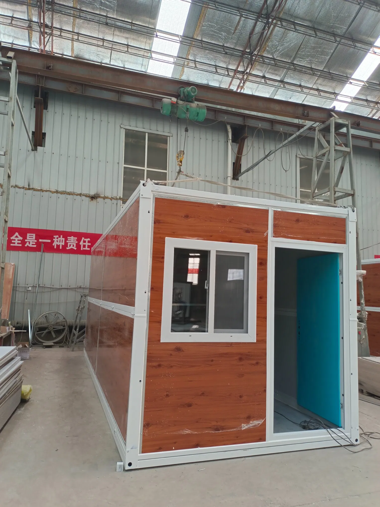 Workers' Quarters Prefabricated Office Container for Demountable Cheap Home Prefab House Cottages Container House Office Dormitory Manufacturer Price