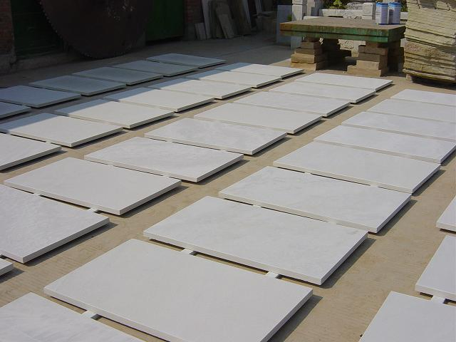 Hot Sale Natural Polished/Honed White Sandstone for Garden Landscape Paver Floor