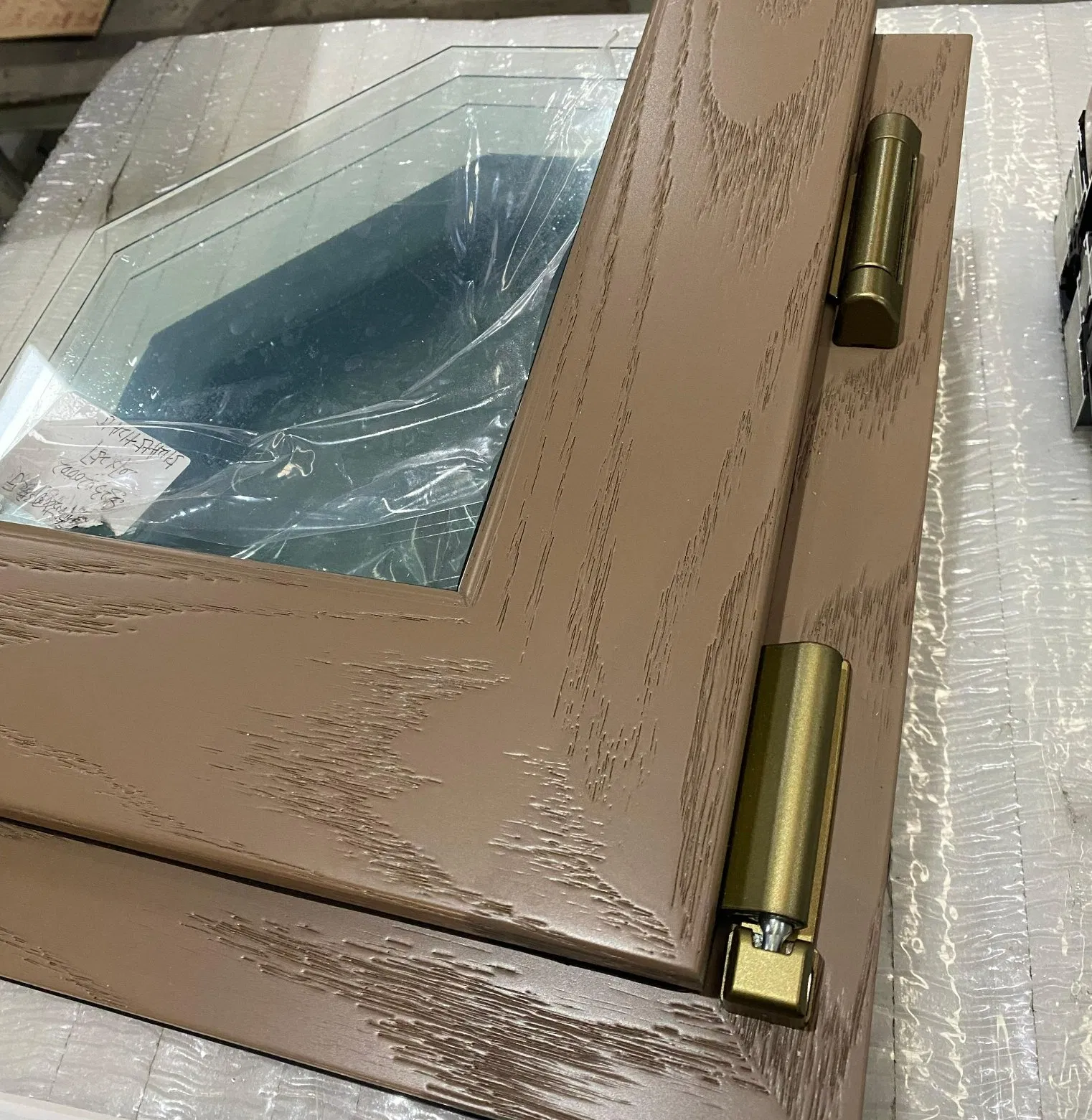 Elegant Wooden Aluminum Aluminium Alloy Anti-Theft Soundproof Casement Tilt Turn Windows with Triple Glass Flyscreen Mosquito Net