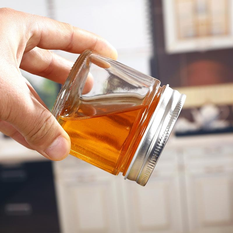 Набор герметичных стеклянных контейнеров для хранения продуктов