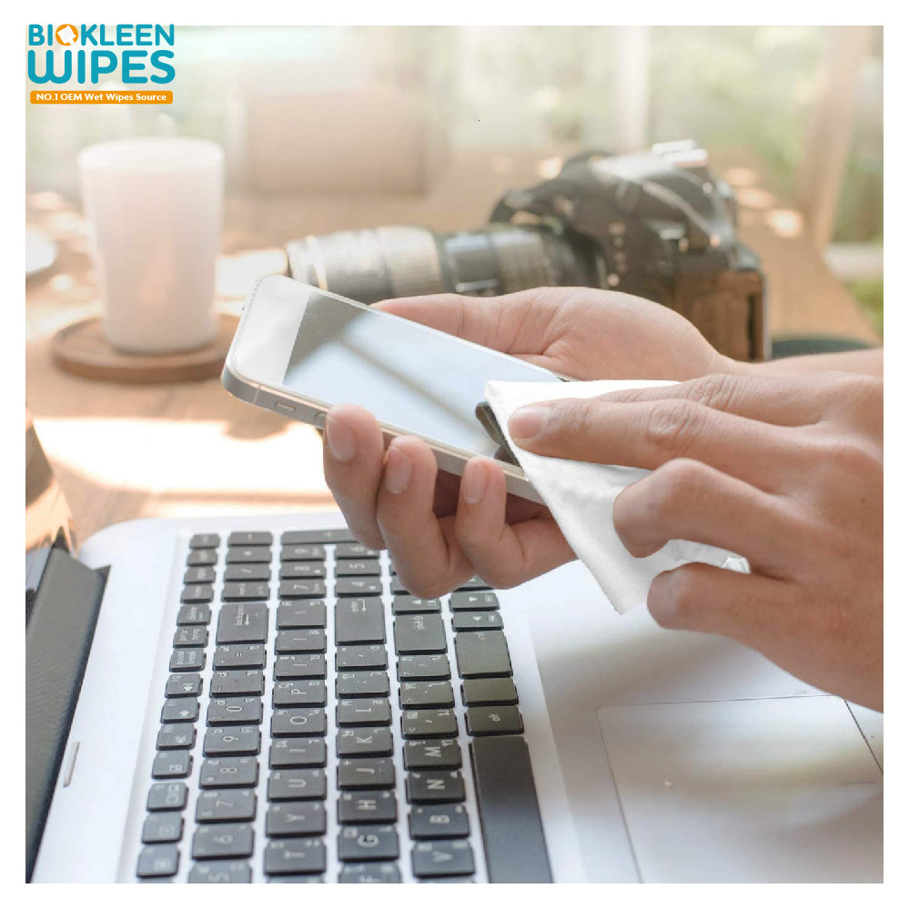 Alcohol-Free Lens Cleaning Wipes, Antibacterial Cell Phone Cleaning Wet Wipe