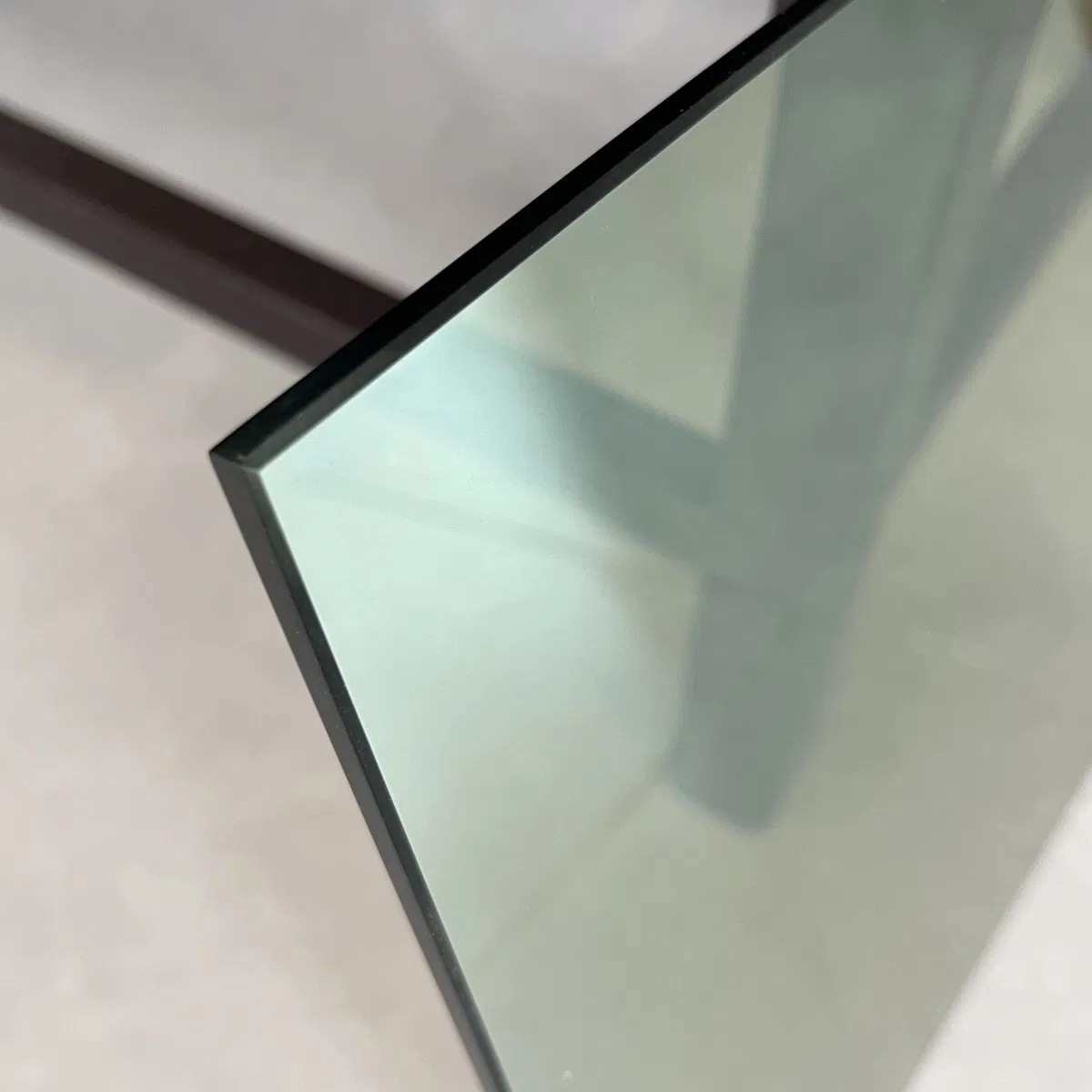 Industrial Tinted Reflective Semi-Transparent Two Way Mirror Glass