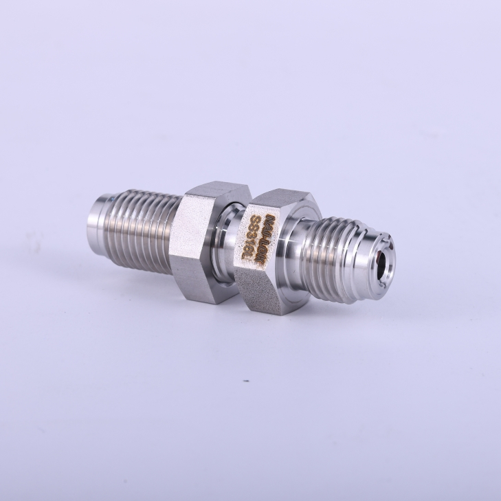 Nai-Lok 316L Stainless Steel UHP Metal Face Seal 1/4" Male Face Seal Equal Tee Ultra High Purity Fittings for Semiconductor