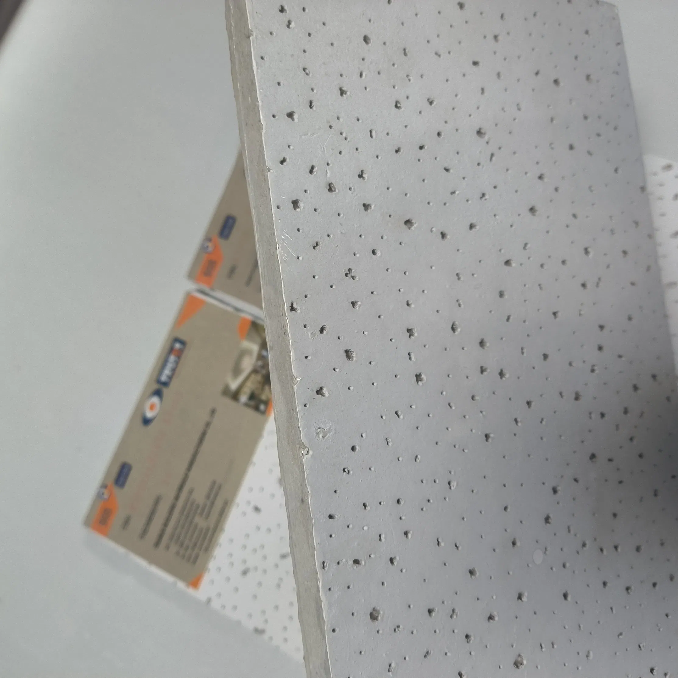 Suspended Mineral Fiber False Ceiling Tiles Insulation Acoustic