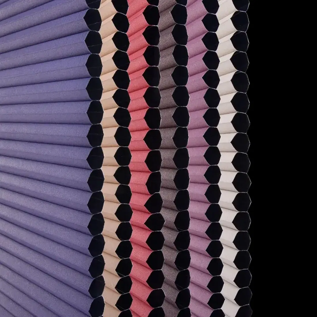 Customized 25mm 38mm Non Woven Pleated Honeycomb Blinds Blackout Fabric for Indoor Windows