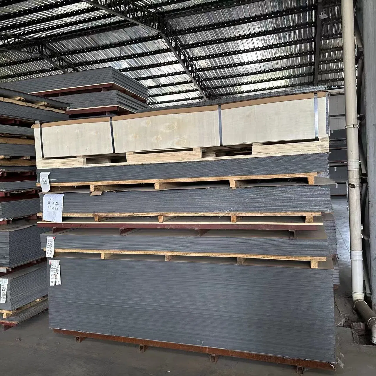 Алюминиевые композитные панели для стен и рекламы