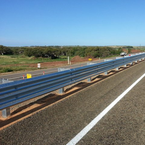 Australian Standarded Galvanized Carbon Steel Thrie Beam Highway Crash Barrier