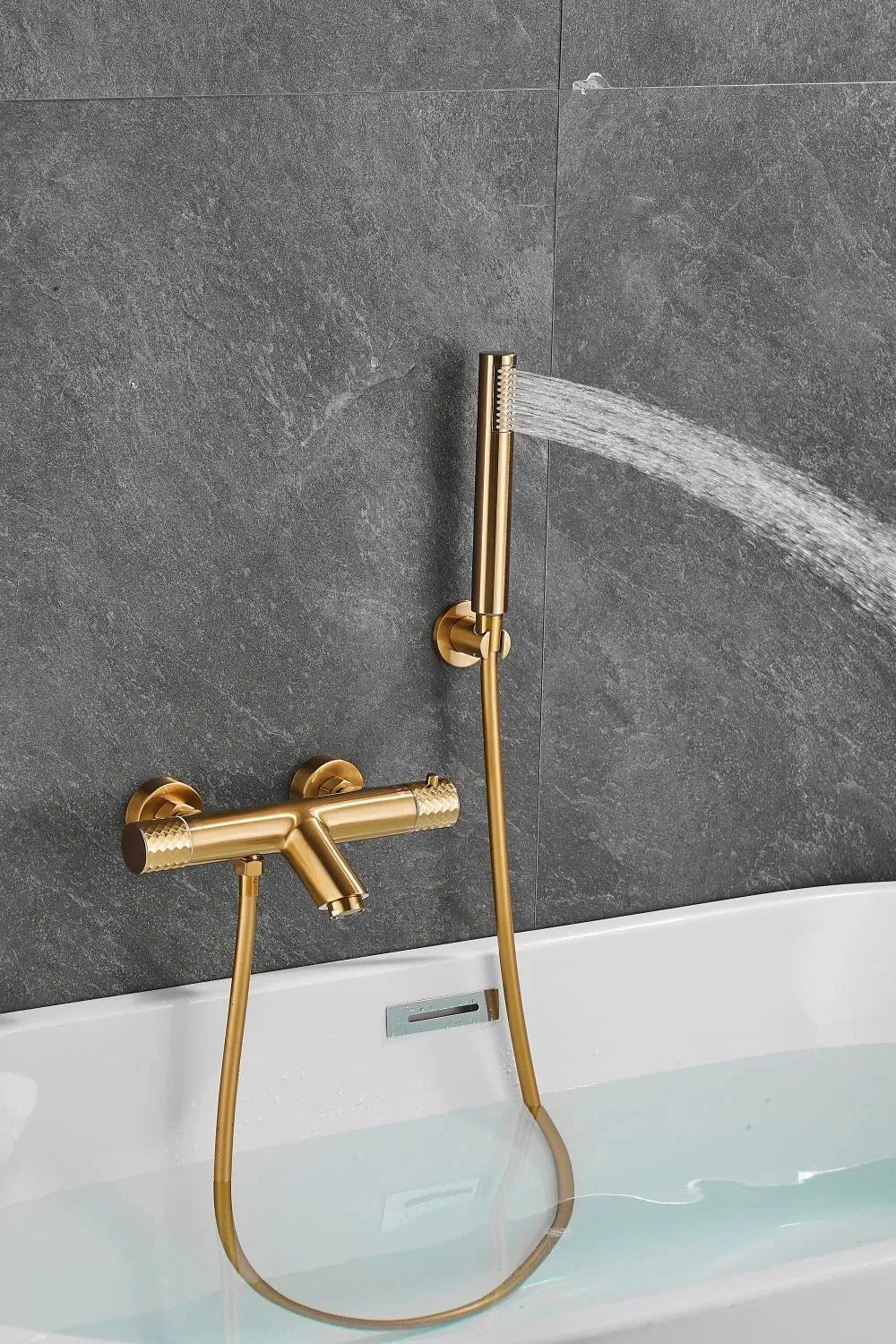 Chanda High-End New Style Gold Brush Thermostatic Bath Shower Bathtub Faucet
