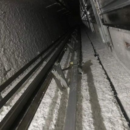 Damping and Sound-Absorbing Coating Spray Coating