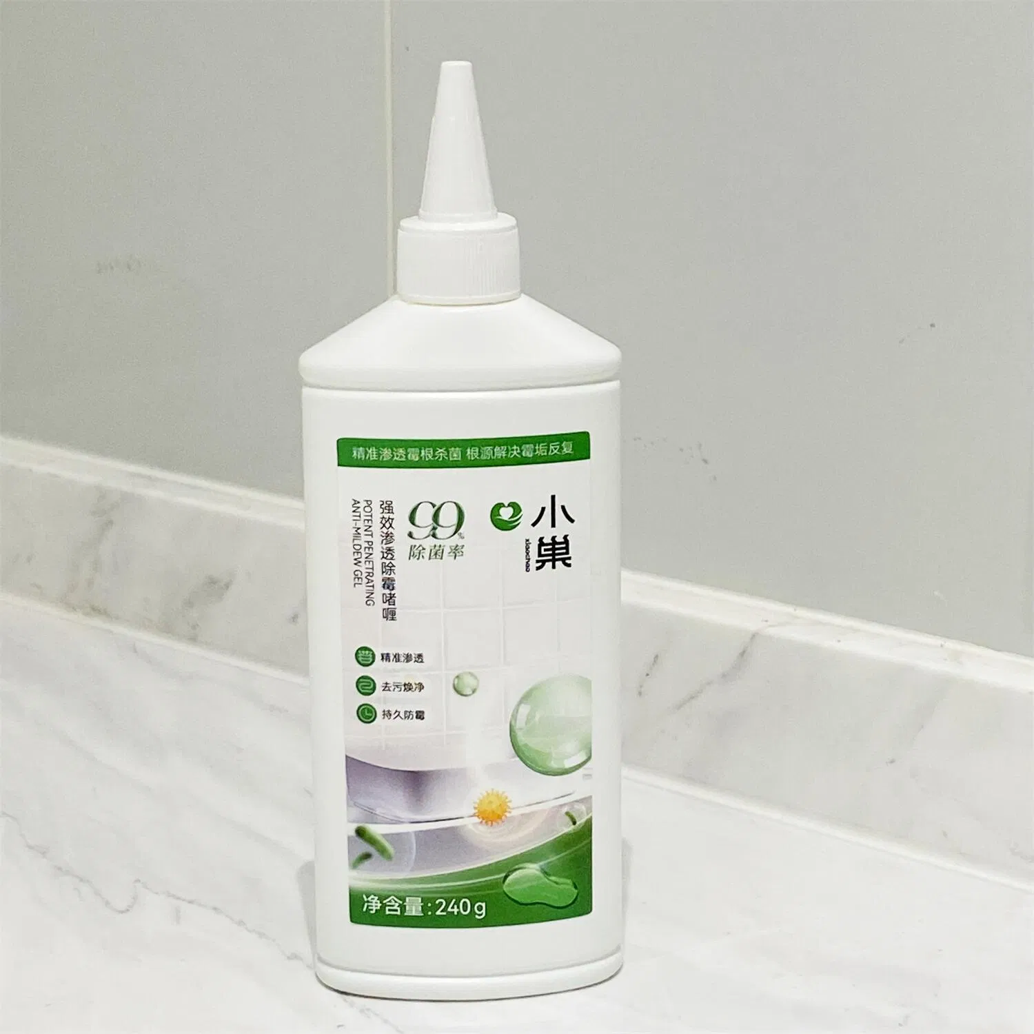 Powerful Mold Removing Spray for Tough Stains and Odors
