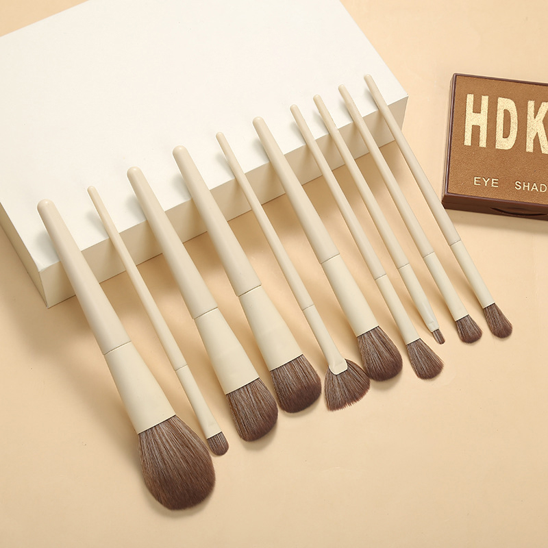 Hot Sale 10PCS Ivory Color Wood Handle Makeup Brush Set Beginners Makeup Tools Cream Foundation Concealer Eye Shadow Brush
