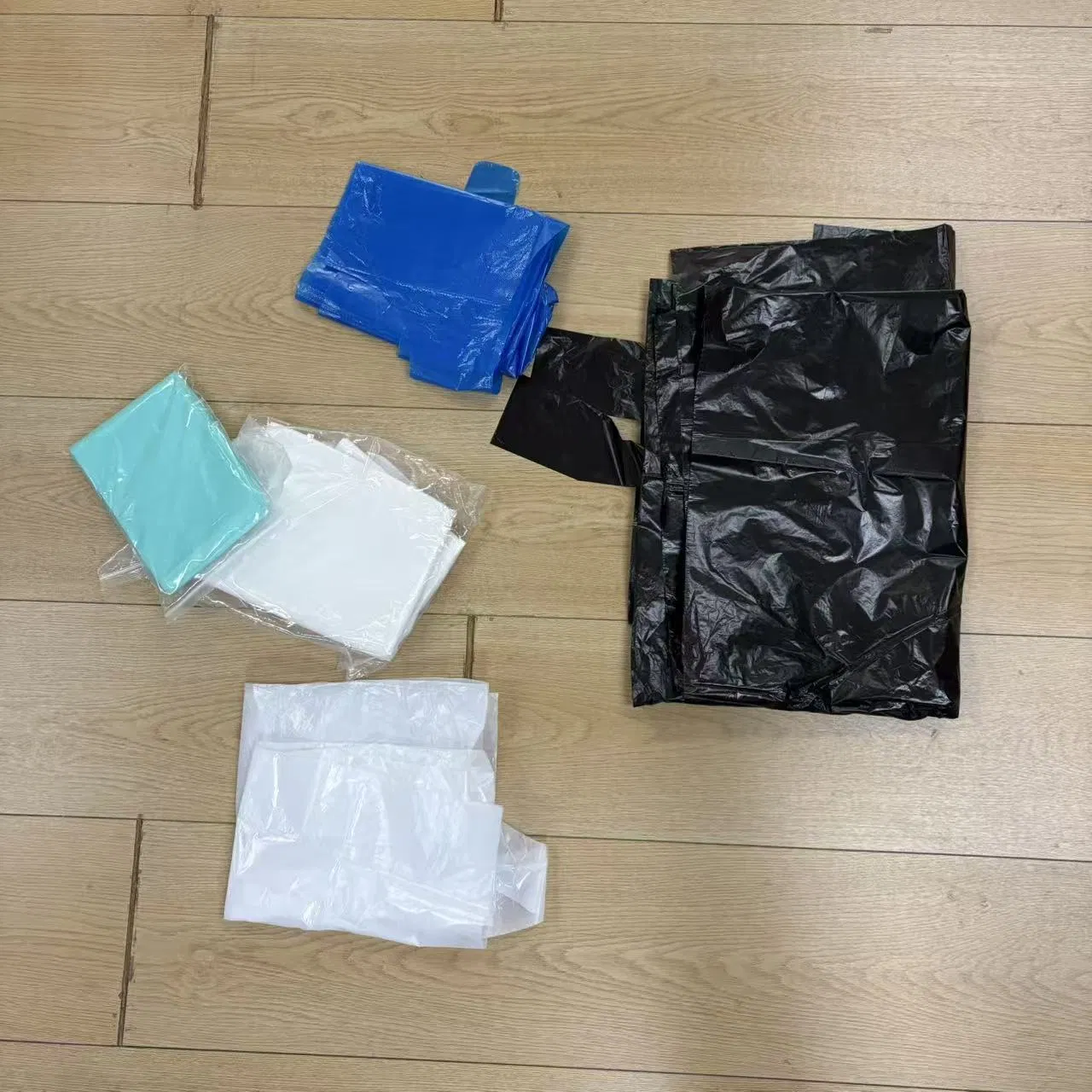 Disposable PE Apron, Individually Packaged and Customized, Waterproof for Catering and Hairdressing