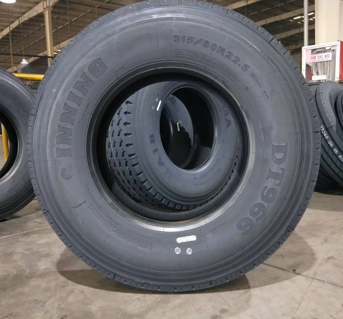 11R22.5 All Steel Radial Truck Tire