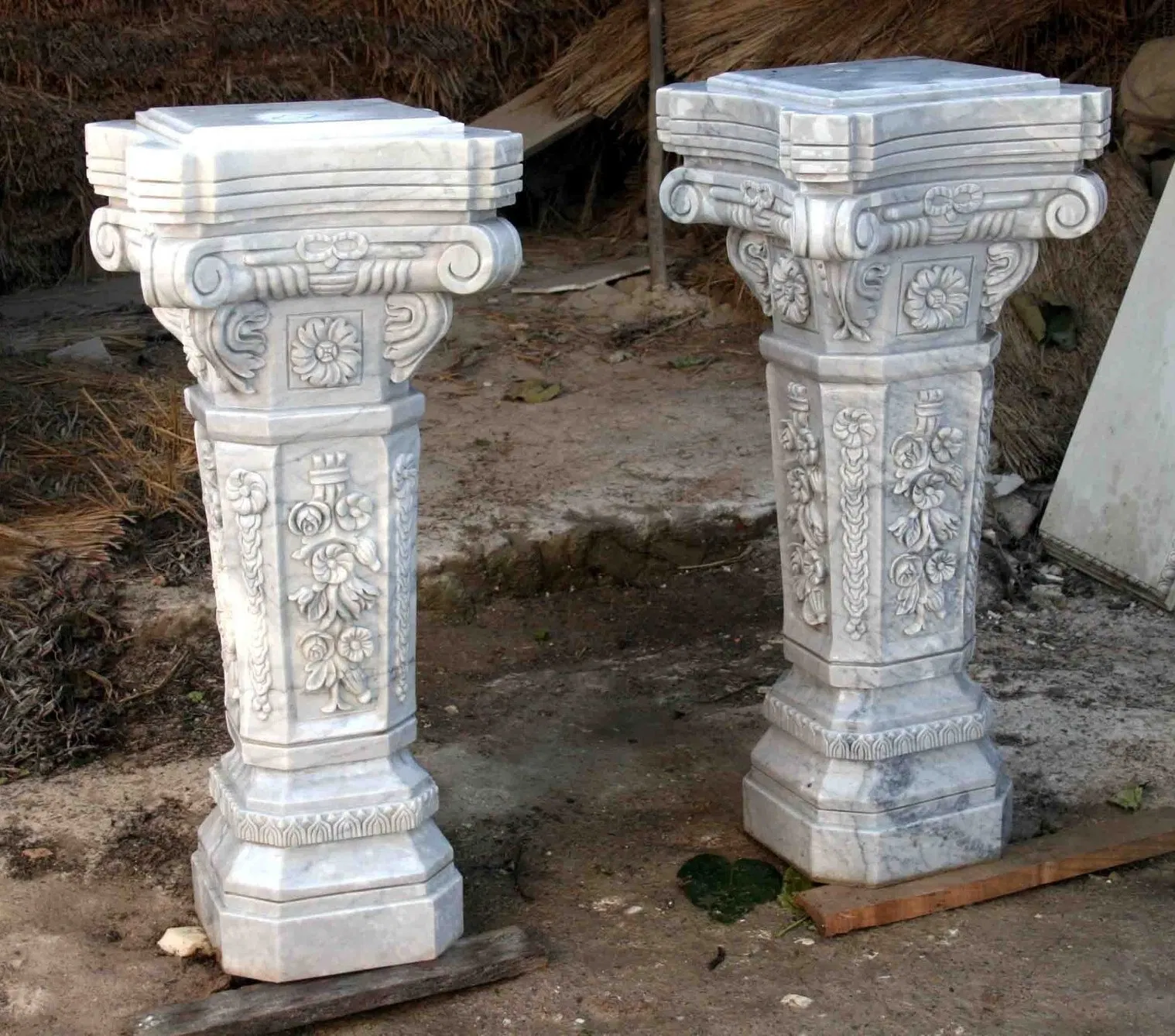 out Door Indoor Decorative Building Pillar Natural Stone Greek Column White Marble Roman Columns with Factory Price (SY-C013)