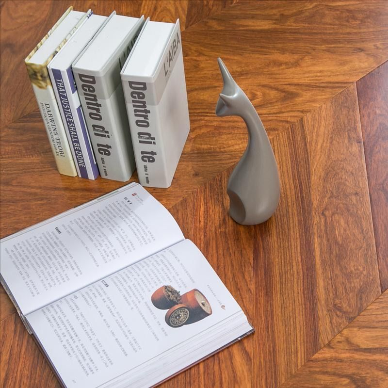 Паркетная доска Burma Teak, цвет розовое дерево, шеврон