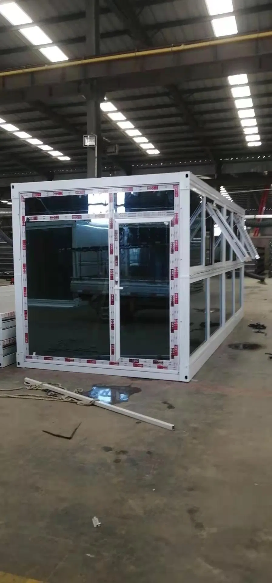 Cheap Price Steel Structure China Tiny Home Prefab House Folding Container Xingang