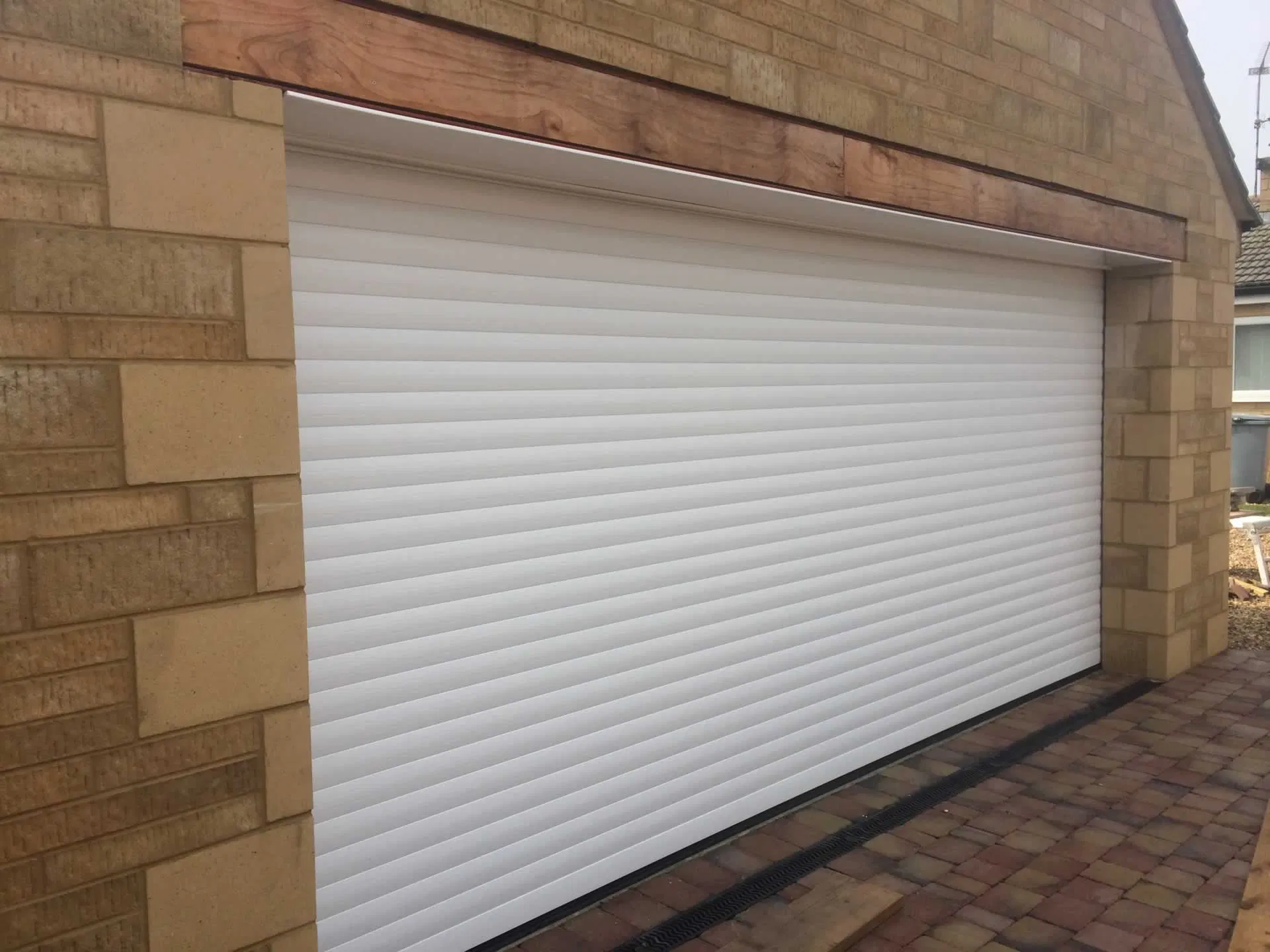 2023 Low Price Automatic Rapid Roll up Door Remote/Manual Dust Proof Garage Roller Shutter Door