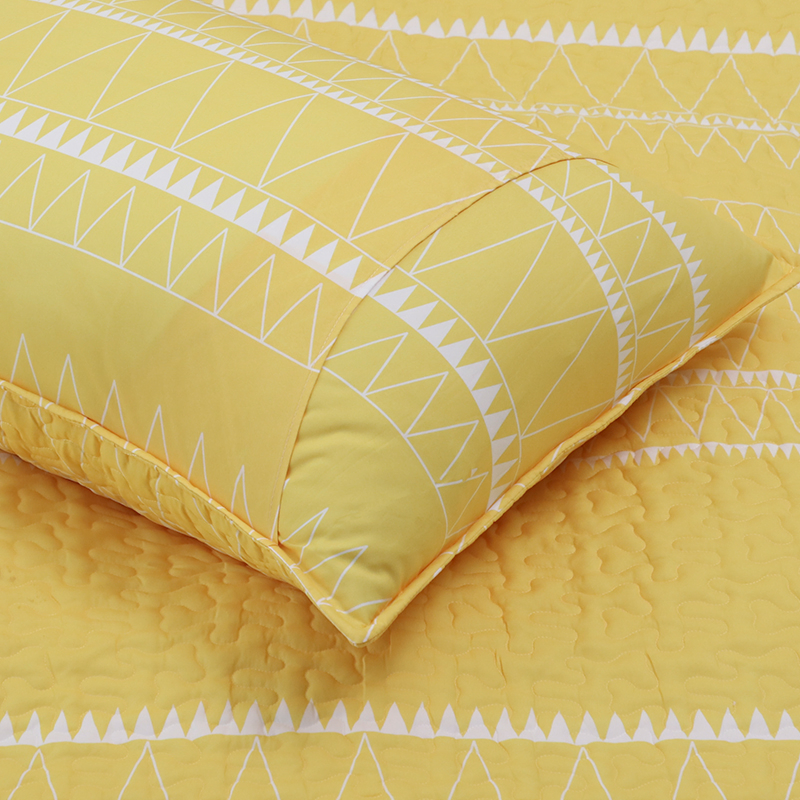 Hot Sale Microfiber Quilted Customized Design Wholesale Polyester Bedspread