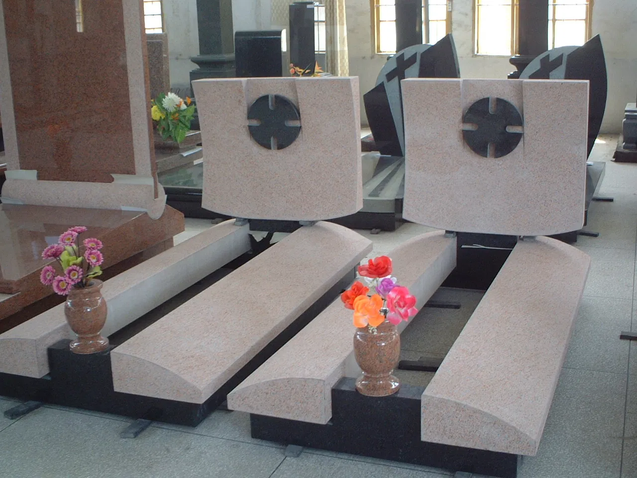 Carving White Marble Stone Cemetery Headstones