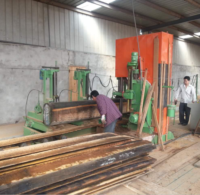 Ленточная пила по дереву универсальная MJ3210