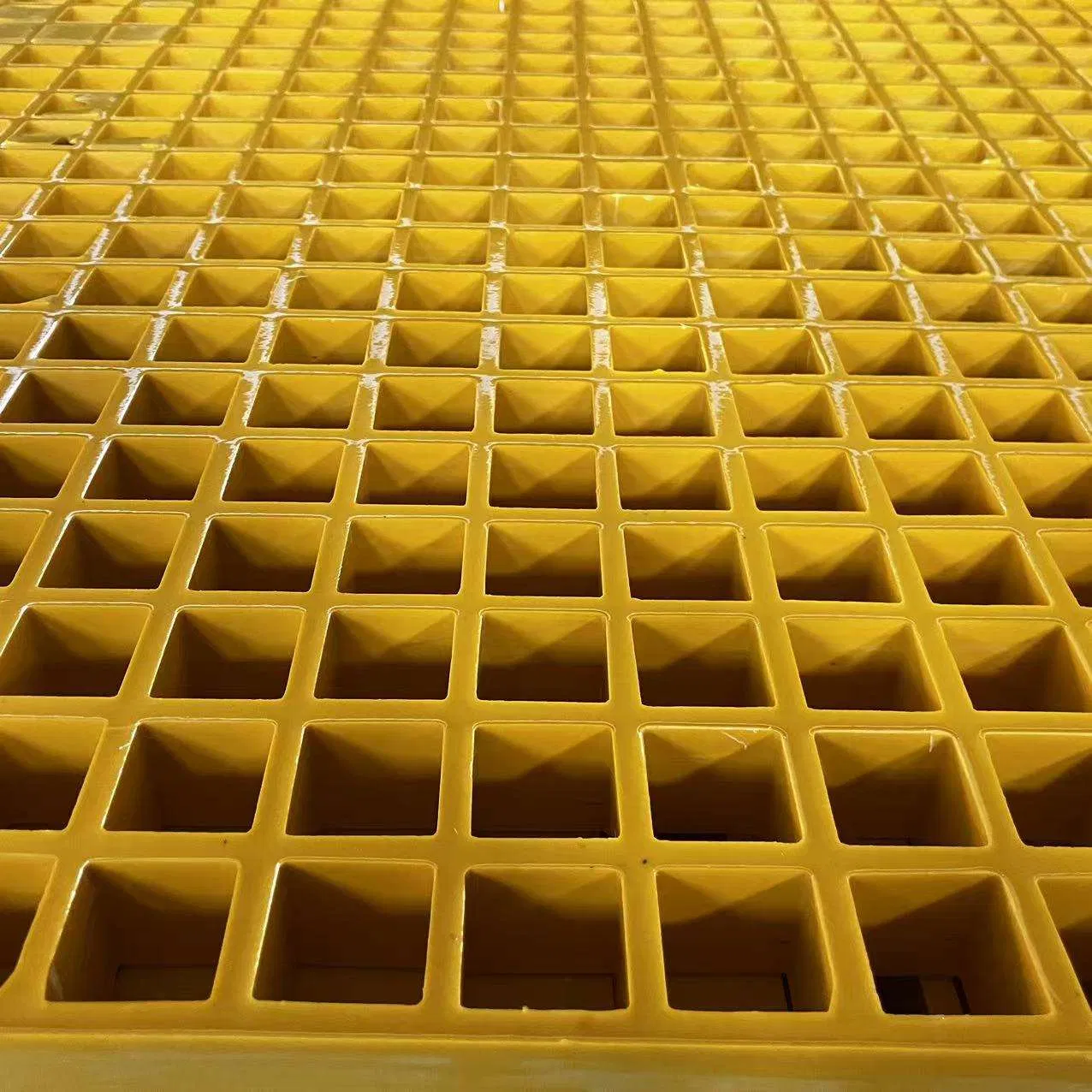 Eco-Friendly Pultruded FRP Grating for Sustainable Road Construction