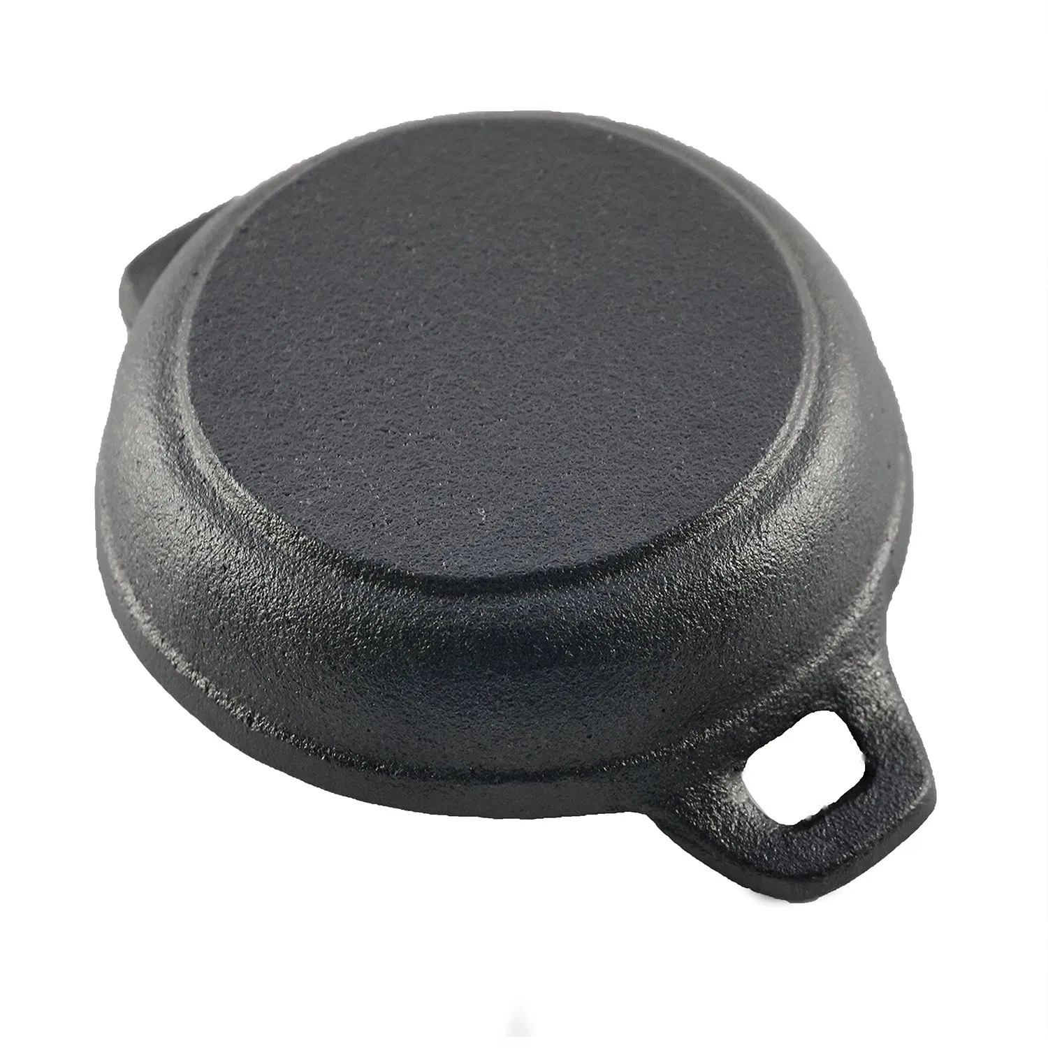 Чугунная сковорода с двумя ручками, предварительно прокаленная