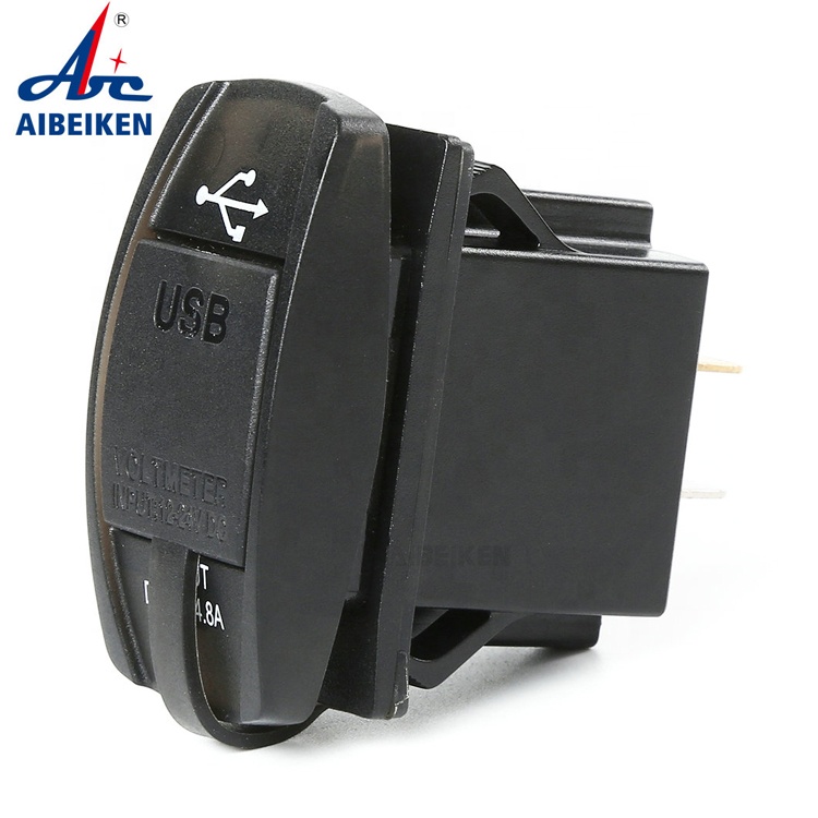 Вольтметр автомобильный с зарядкой Type-C и USB двойной
