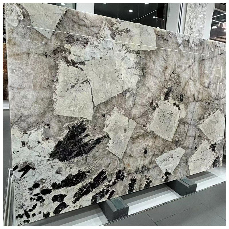 Translucent Patagonia Quartzite Slabs for Countertops and Tables