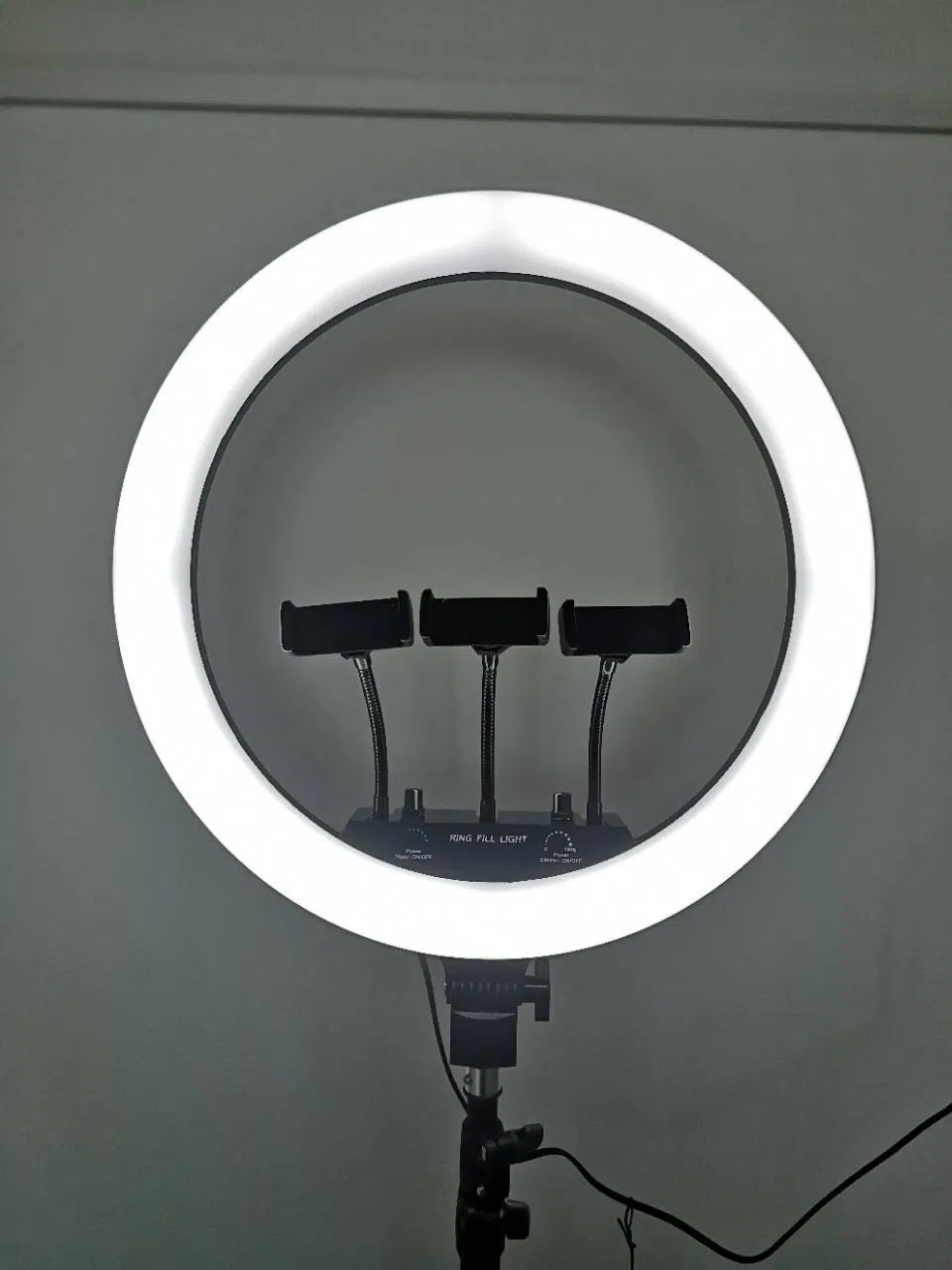18inch Fashion LED RGB Ring Light Circle LED Ring Light with 3 Phone Holder Stand for Youtube