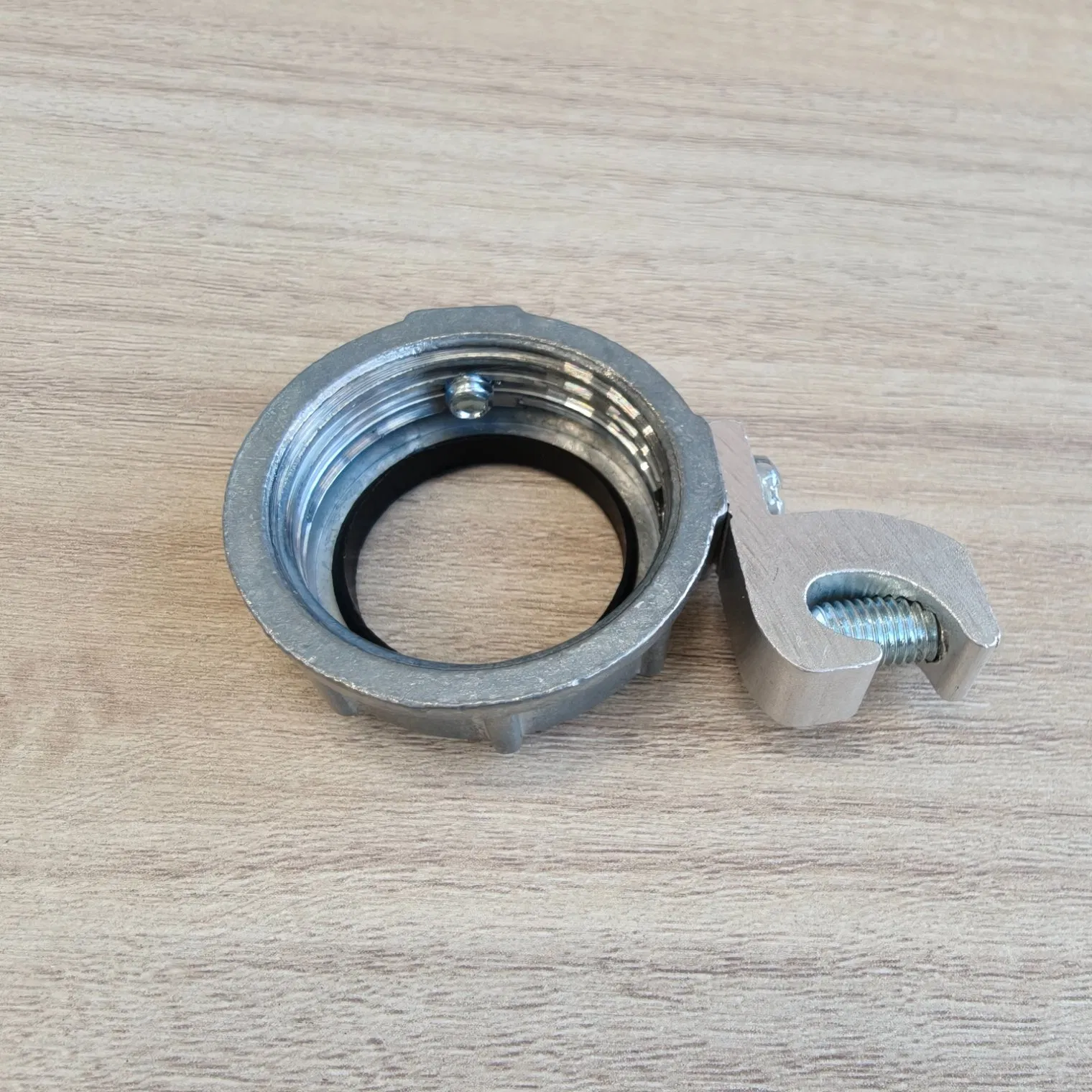 Rigid Insulated Metallic Grounding Bushing 1/2-Inch Conduit Bushing