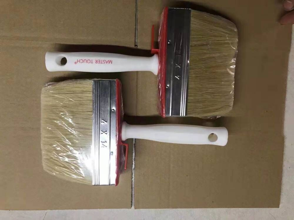 Потолочная щётка с пластиковой ручкой
