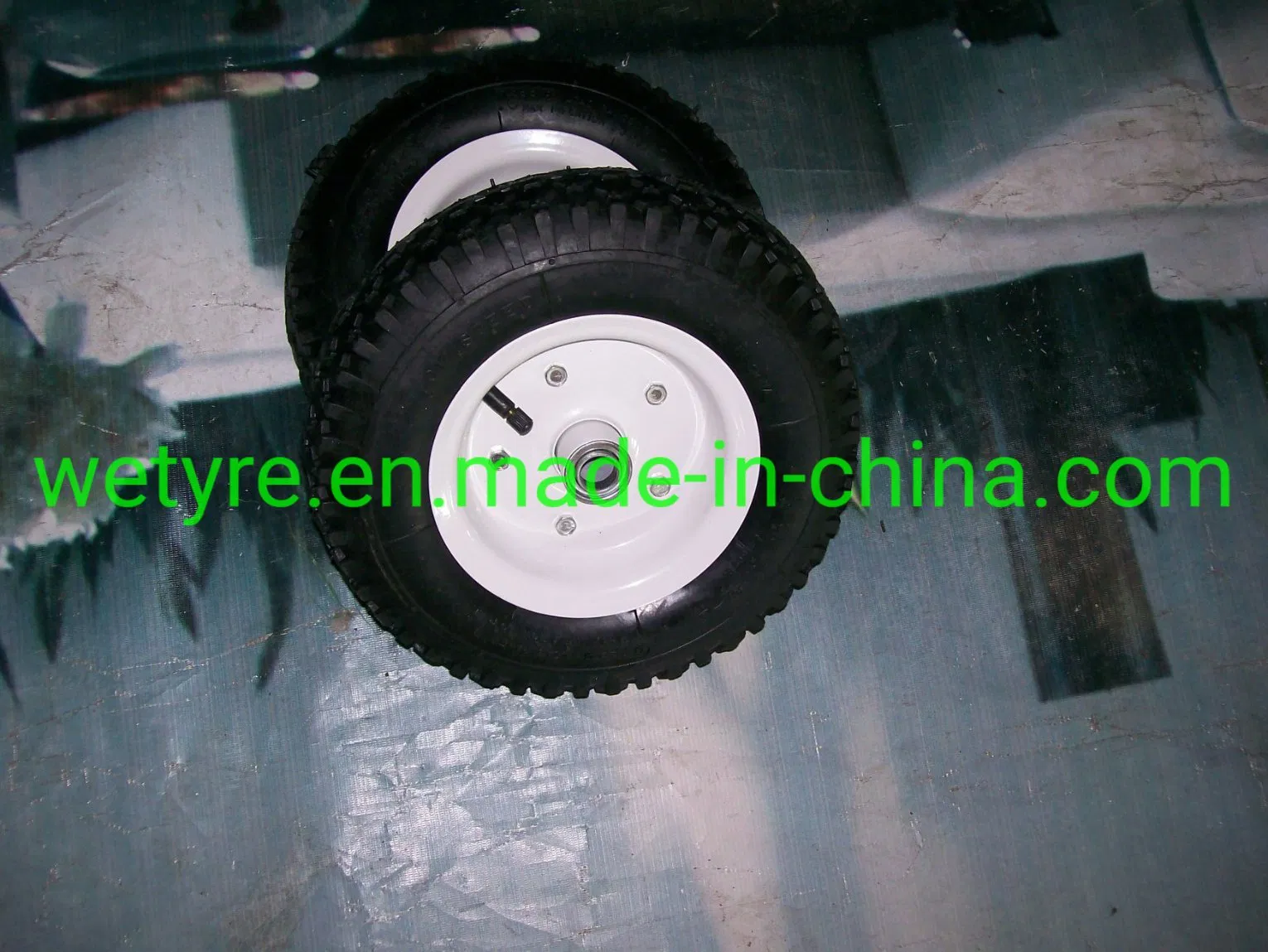 Good Quality Easy Moving Inflatable Pneumatic Rubber Wheel with Inner Tube (4.00-6)