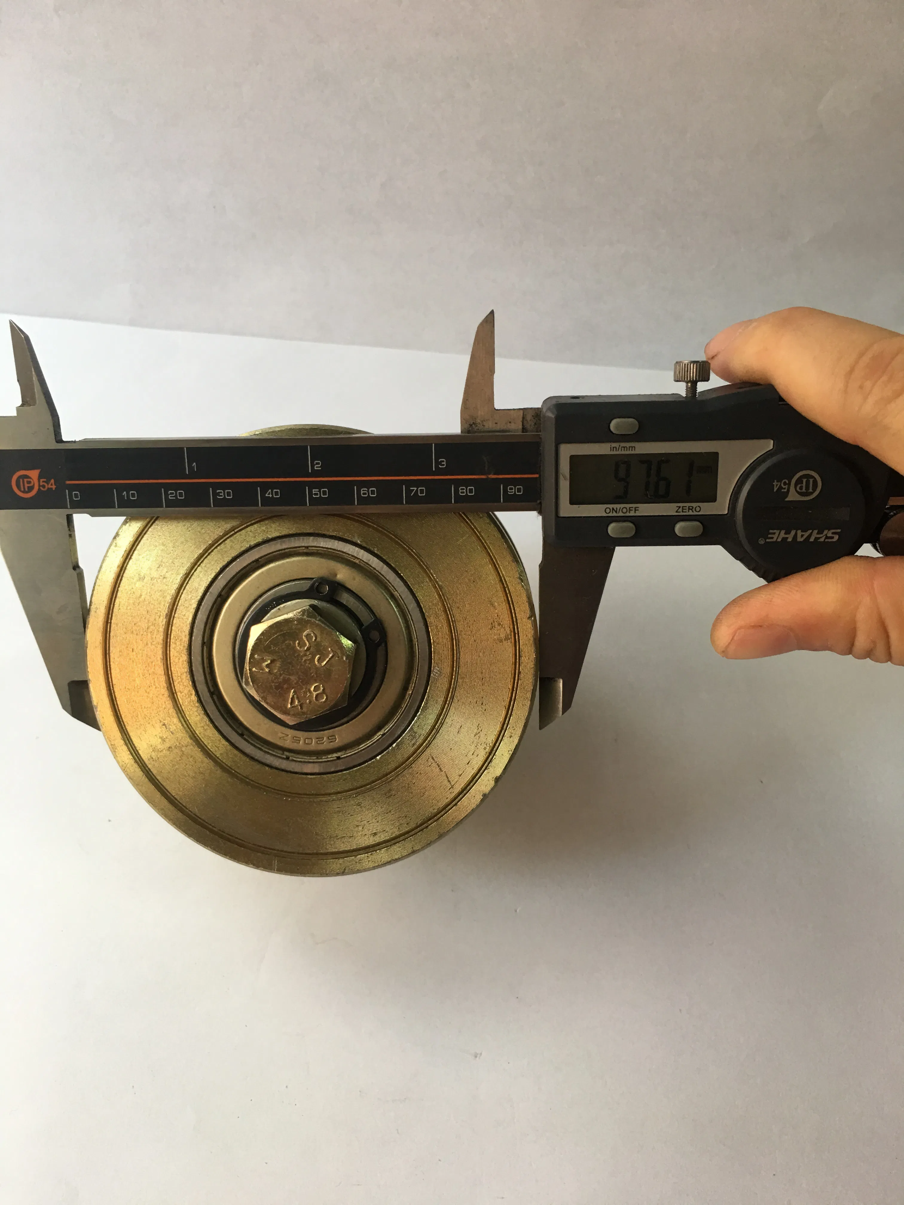 Professional Manufacturing Heavy Duty Chrome Plated V-Grooved Gate Wheel