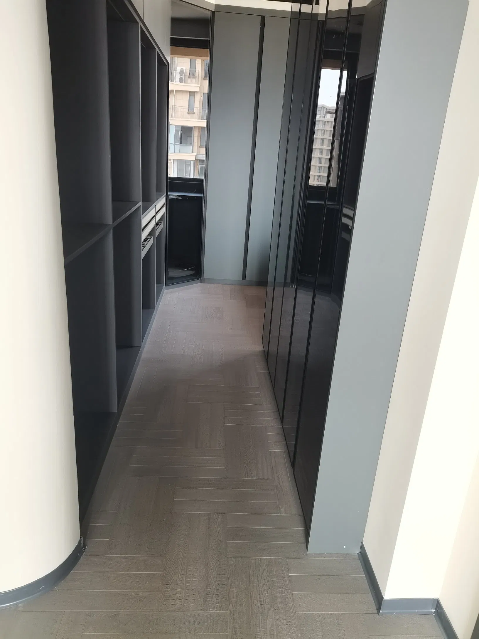 Basketball Court Living Room Indoor Chevron Bamboo Multilayered 8mm Solid Groove Laminate Wood Flooring