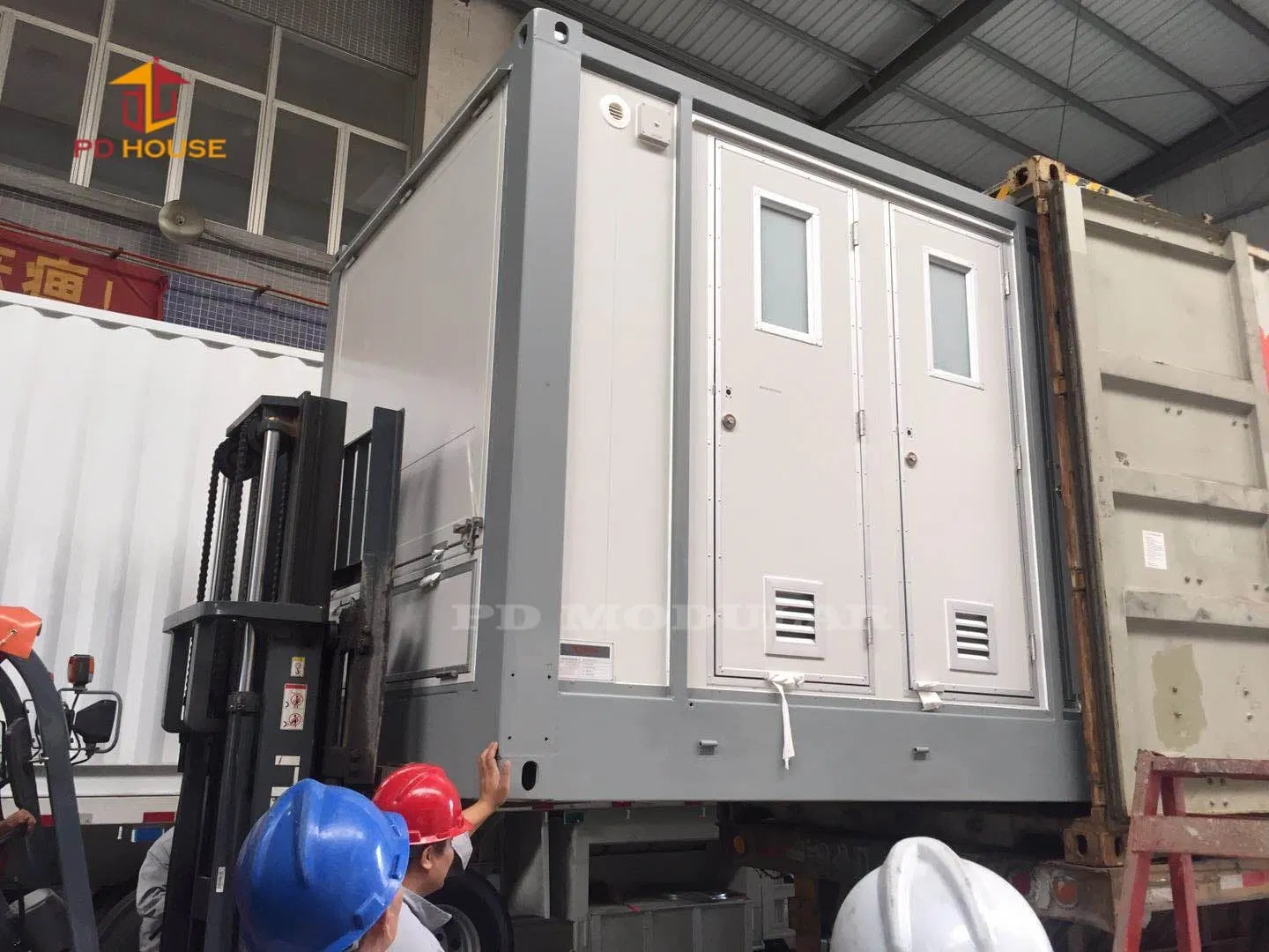 Containerized Mobile Latrine Units Wc Restroom Washrooms Containers Ablution Sanitary Sentry Boxes 20FT Outdoor Portable Camping Toilet for Camp Shower Cabins