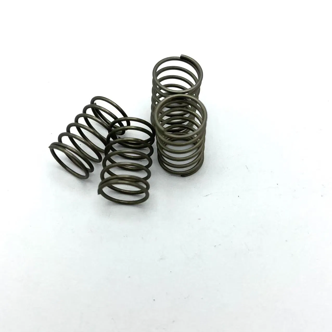 Heavy-Duty Compression Springs for Industrial Applications and Machinery