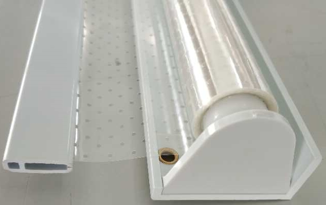 Durable Transparent Breathable Decelerate Semi-Automatic Horizontal Plastic Night Blind for Refrigerated
