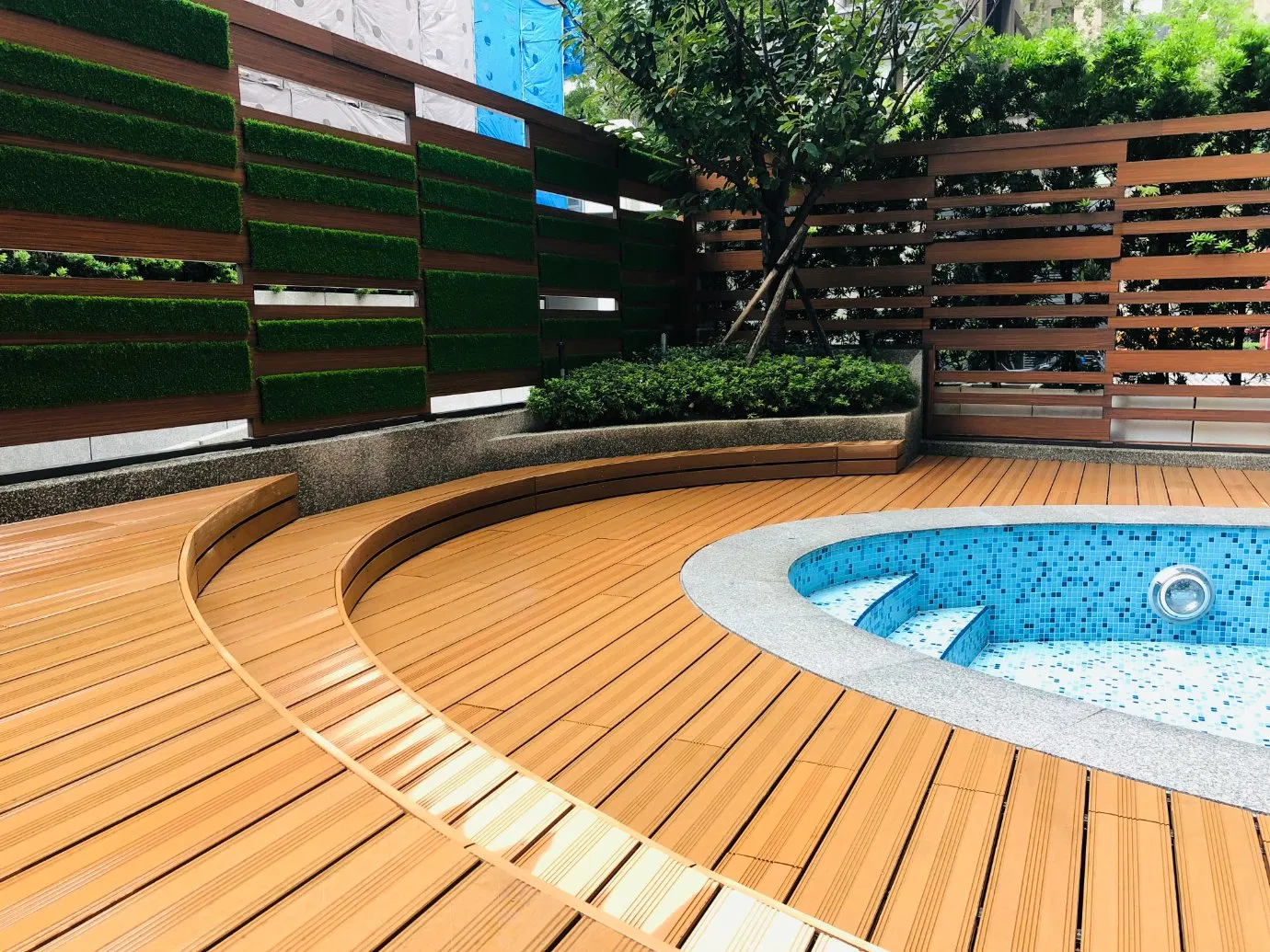 Experienced Manufacturer Waterproof WPC Outdoor Decking Flooring Composite Board