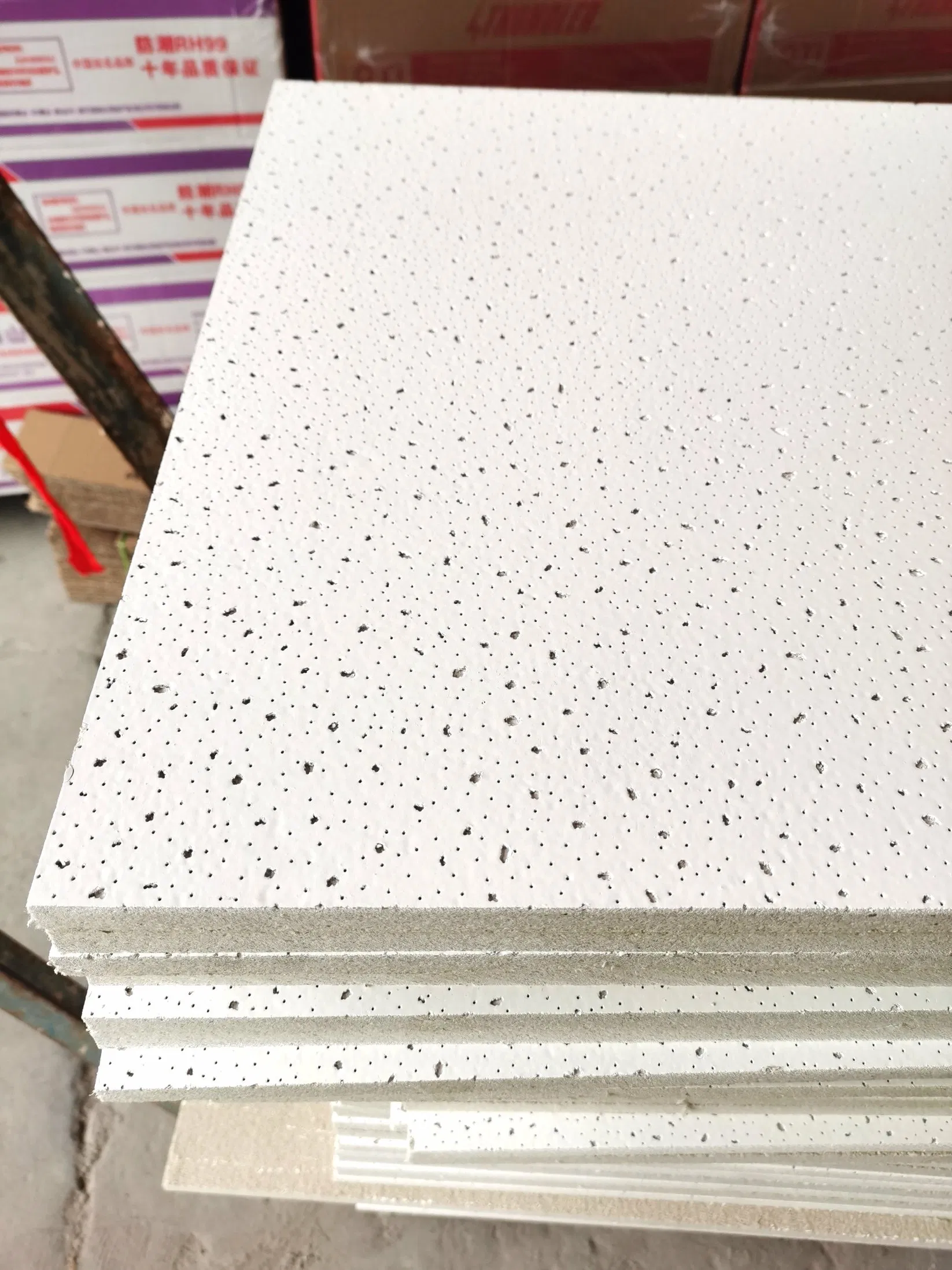 Premium Mineral Wool Ceiling Board with Pinhole Surface Design