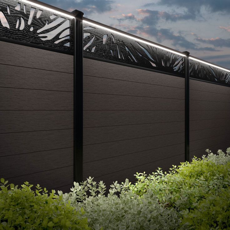 Foshan Weather Durable Embossing Boards Hollow Carving Flowers Wood Plastic Composite Aluminum WPC Fence for Villa Fence Gate