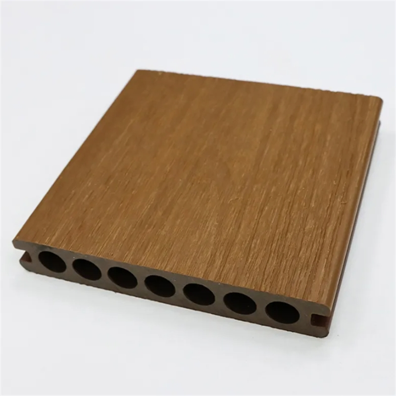 Напольное покрытие WPC для улицы: влагостойкое, не гниет