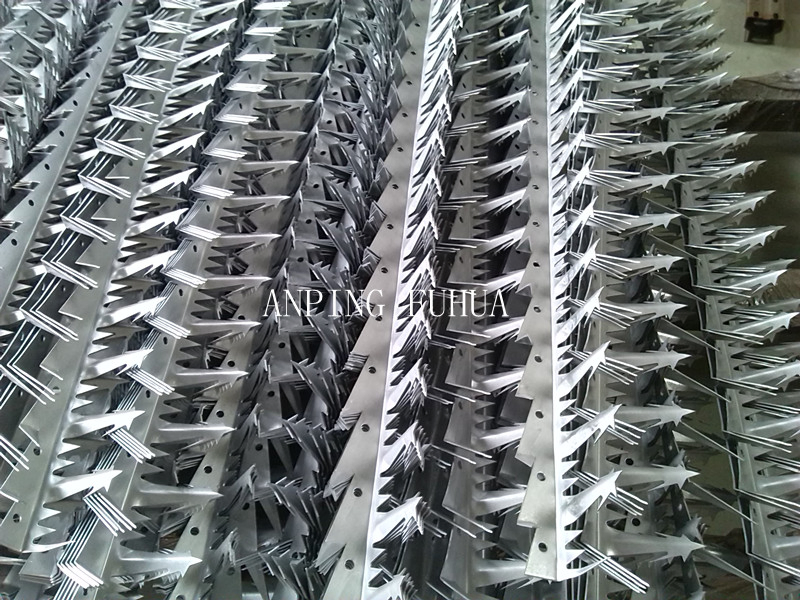 Anti-Climed Razor Spikes/ Wall Spike