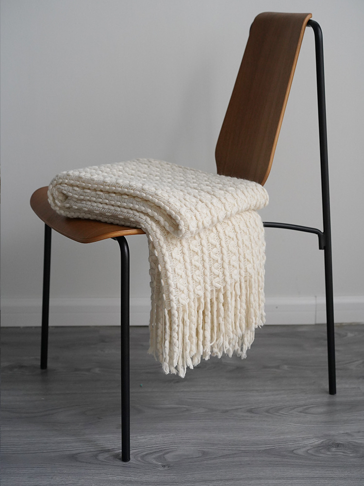 Wholesale Knit Plaid Blanket Home Office Super Soft Breathable Nap Throw Blanket with Tassel