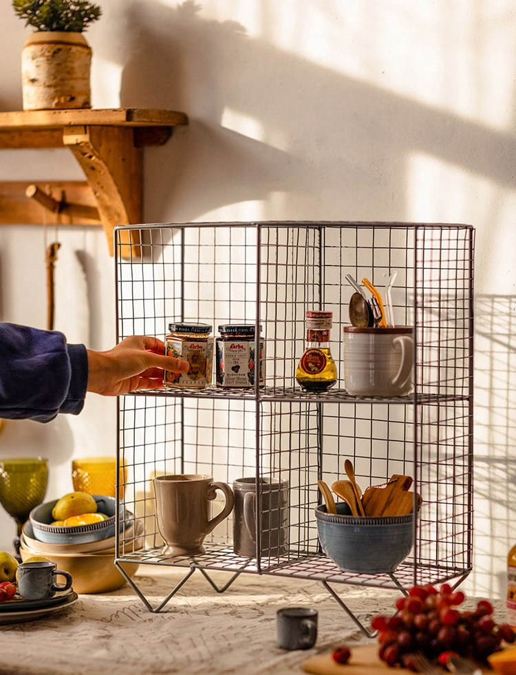 Storage Basket in Two Layers and Four Cubics for Home