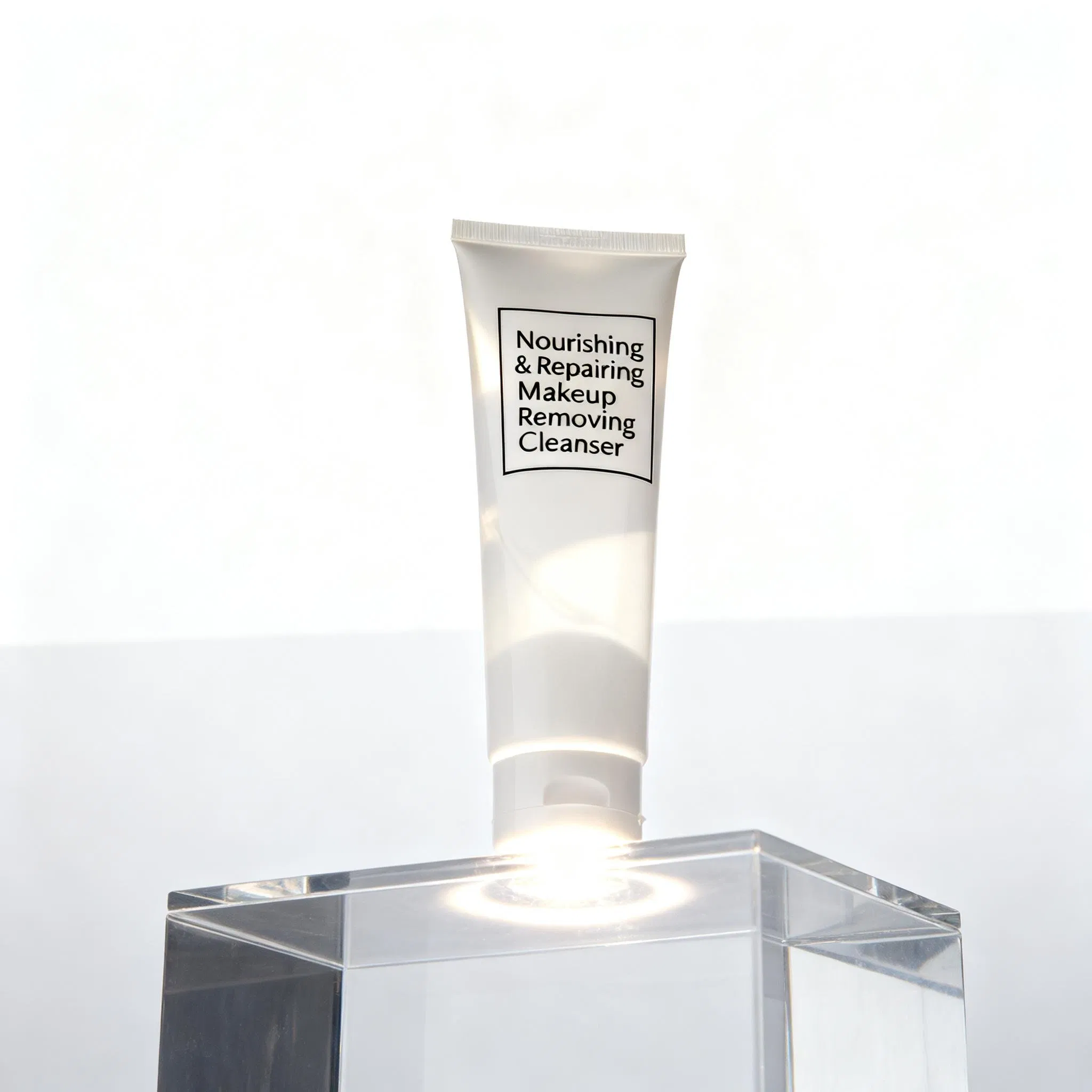 Professional Anti-Pollution Deep Purifying Face Cleanser with Moringa Seed Oil and Bisabolol for Pm2.5 Particle Removal and Skin Detoxification